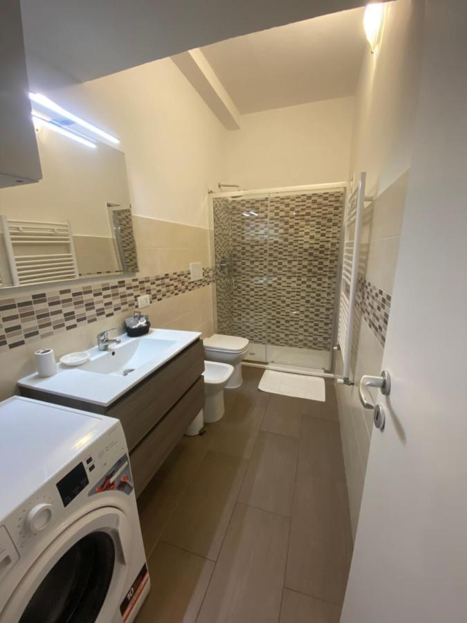 Stayeasy Fara12 - Central Station & Downtown Walking Distance Милан Экстерьер фото